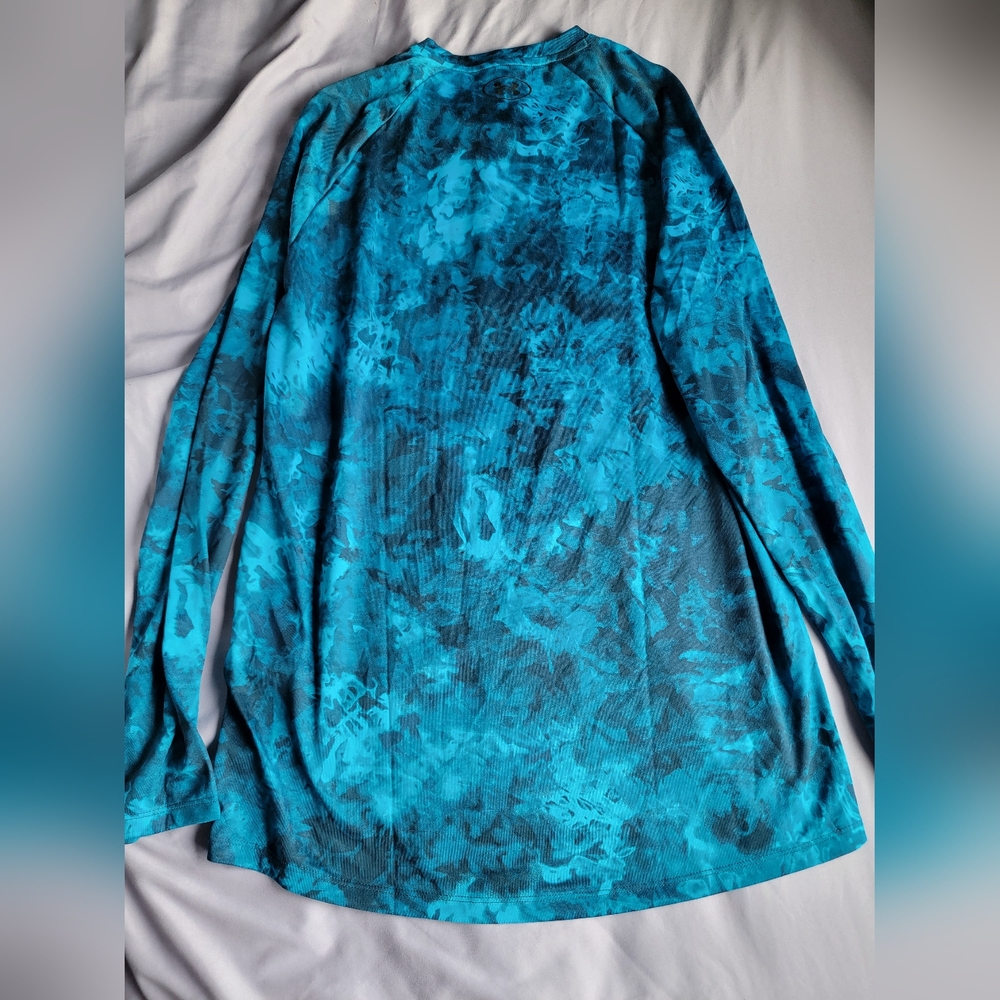 New with tags! Under Armour Loose Long Sleeve Shirt SIZE Medium - Picture 3 of 4